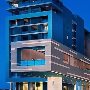 4* Aparthotel The Residences At Crystal Towers